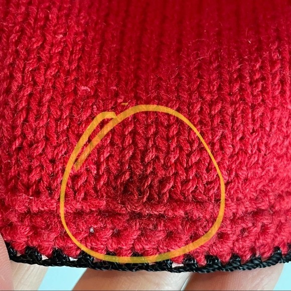 Vintage red black floral embroidered beaded button front cardigan sweater - Picture 8 of 9